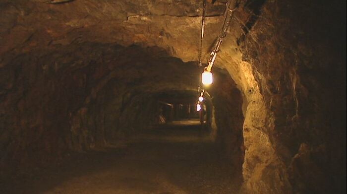 規模が最も大きい象山地下壕(長野市松代町)