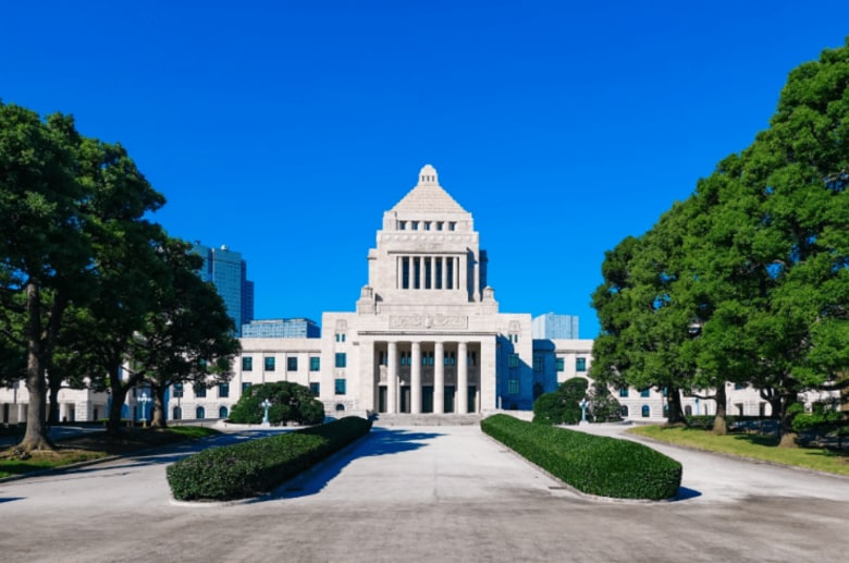 【独自調査】自民党総裁選候補5名に「不登校対策」をアンケート　高市氏・小泉氏が回答、3氏は未回答