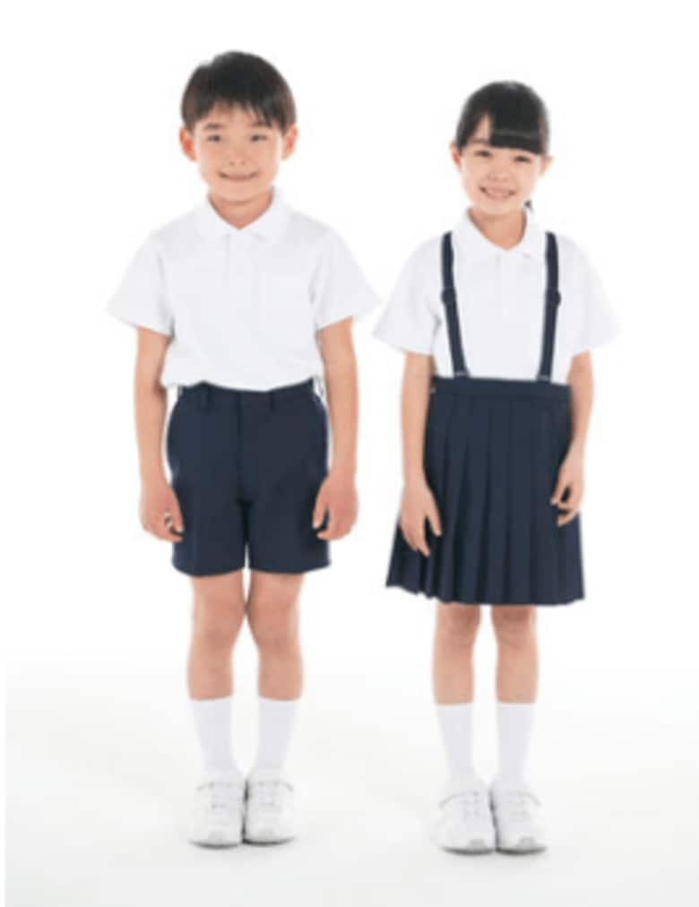 中学1年生の保護者1,200人に聞いた小学校の制服の有無 全国で制服がある小学校の割合は26.6% 地域別では中国・四国で77.9%と最も多く、西日本や甲信越・北陸で制服採用が多い傾向