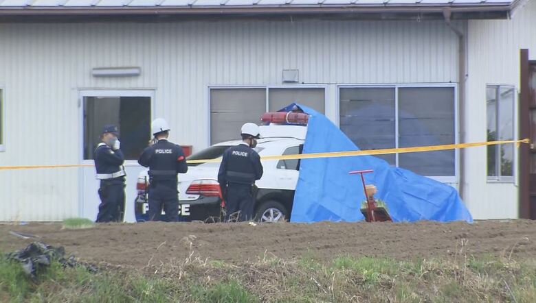 警察官2人が乗っていたパトカー