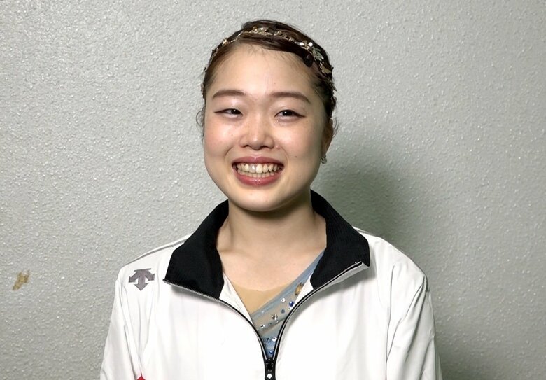 全日本進出を決め笑顔でインタビューに応じる三枝知香子