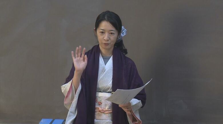 国語の浅沼志穂教諭