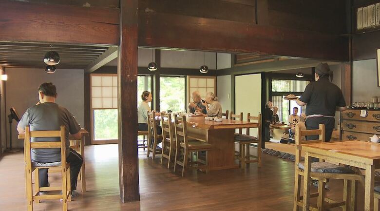やまさと食堂