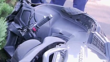 【バイクと乗用車が衝突】50～60代とみられるバイクの男性“意識不明の状態”で病院に搬送…右折車と直進バイクが早朝の交差点で事故〈北海道小樽市〉