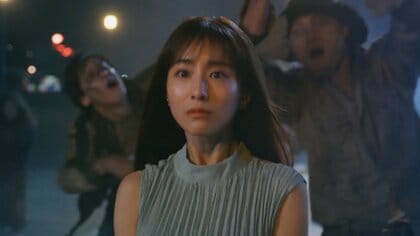 田中みな実 ゾンビに華麗なバックキックをお見舞い！ 清楚なインタビュアー役も…新CMに引っ張りだこ