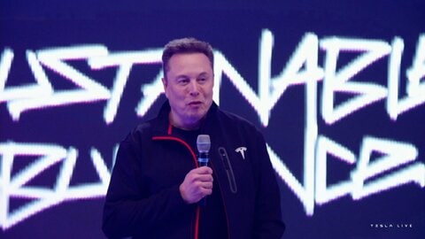 イーロン・マスク氏の150兆円報酬案…テスラ株主総会で承認　「AIとロボットで世界経済は100倍にまで拡大するだろう」