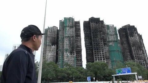 「無力感と失望」香港高層住宅火災から１カ月…自宅失った被災者に新たな問題　避難先の家賃と住宅ローンの二重苦