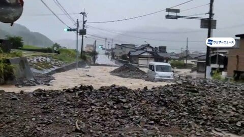 「石がゴロゴロ」記録的豪雨で道路に“大量の石”流れる　“周囲と比べて低い場所”は注意　福井・永平寺町