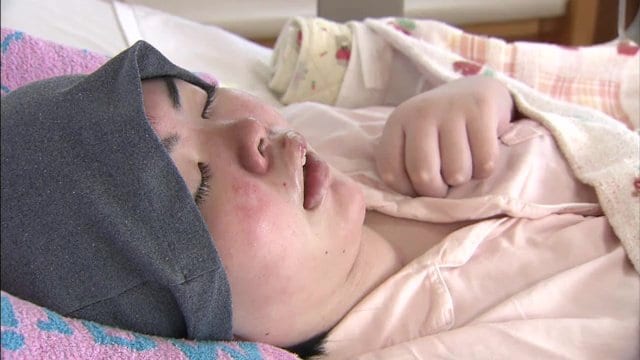 母が病室から離れようとすると涙をこぼしたという