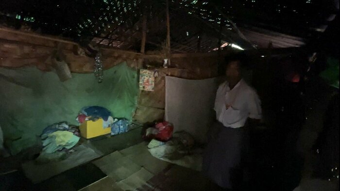 男性が案内してくれた自宅 竹で組まれている