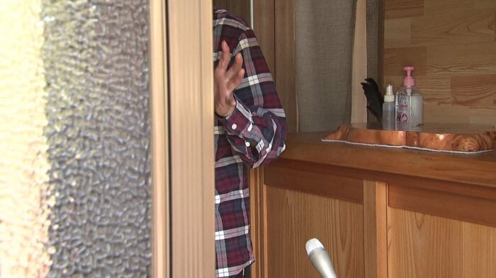 クマに襲われた状況について語る被害者男性