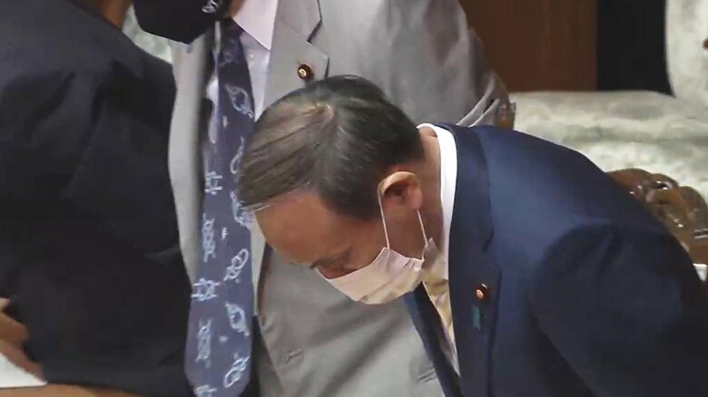 内閣不信任決議案が否決された瞬間の菅首相