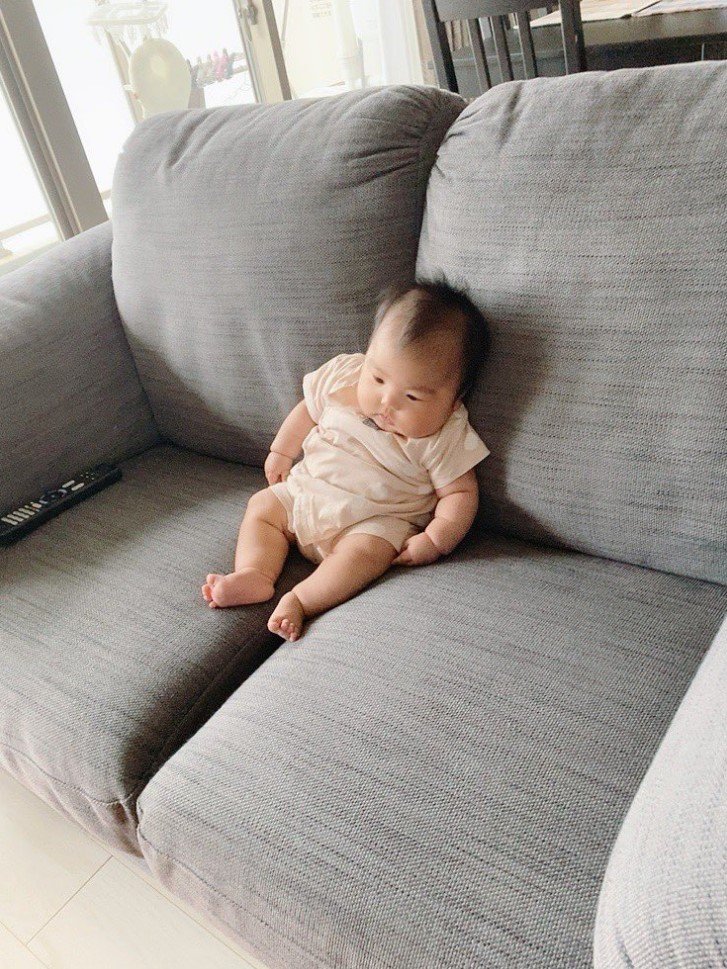 初めてリングフィットをコーチングしてもらっている時。何を見せられているんだという無の表情（提供：りらさん）