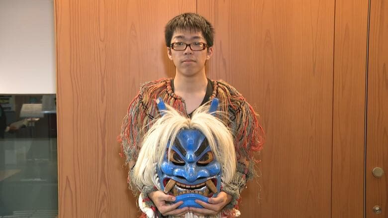 「なまはげ太鼓」を披露した杉本孝佑さん（男鹿海洋高3年）