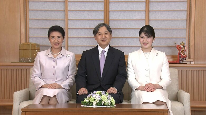 御所の談話室で2023年12月23日撮影