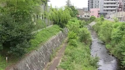 梅田川の河川敷にクマ出没　付近では親子グマの目撃も相次ぐ　市が箱わな設置〈仙台市〉