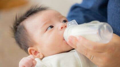 おっぱいが出ない！ミルクもない！赤ちゃんに何を飲ませればいい？小児科医が伝えたい「災害時の赤ちゃんの食事」で本当に大切なこと