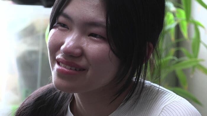 感謝を述べる浜元美帆さん