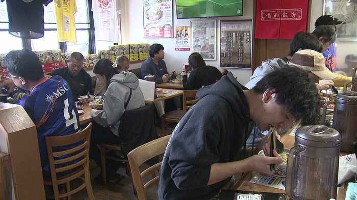 1日160杯を無料提供