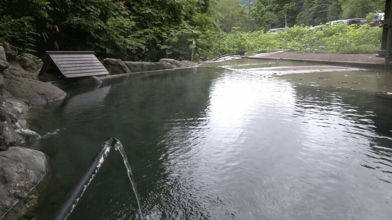 廃業の危機から一転し営業再開　奥森吉の秘湯「小さな森の湯」　最高の場所で癒やしの環境をつくりたい【秋田発】｜FNNプライムオンライン