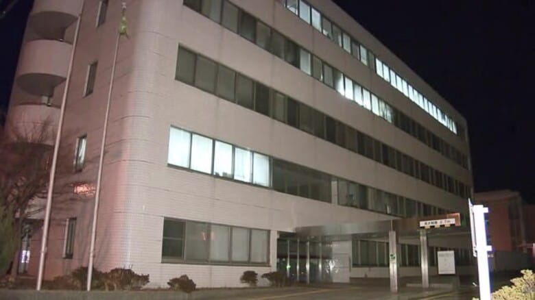 総額2900万円近くか…コロナ対策の助成金147万円余りを騙し取った疑い 労働局の元非常勤職員と会社代表の2人を逮捕｜FNNプライムオンライン