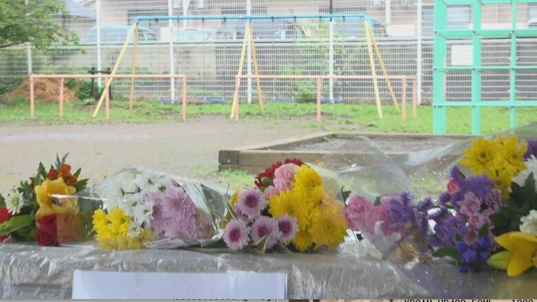 「二度と起こしてはならない」　8人が死亡の松本サリン事件から27日で32年　現場近くの公園に地元町会が献花台　住民らが犠牲者を悼む｜FNNプライムオンライン
