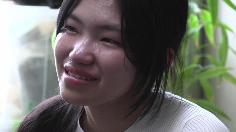 感謝を述べる浜元美帆さん