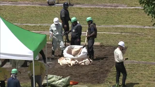 総理官邸の前庭で再生利用