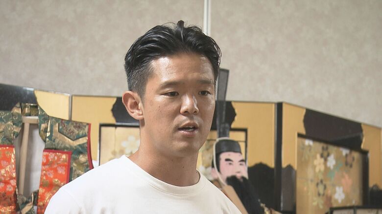 ありがとうシルビアの会で挨拶する赤星貴文 選手