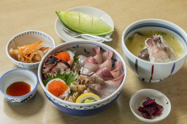 割烹呼子（みやび丼）