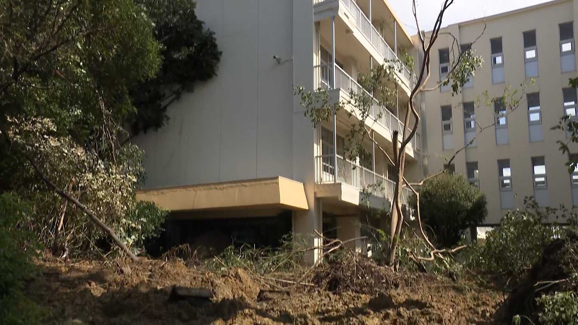 千葉県内の学校で台風被害　土砂流れ込むなど　JR内房線は全線復旧まで3カ月程度