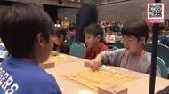 小学生が将棋の腕前を競う「テーブルマークこども大会」決勝では和装に着替え“プロさながらの熱戦”－約190人が参加し真剣勝負〈北海道札幌市〉