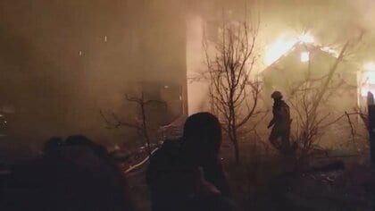 住宅地にミサイル…激しさ増すロシア軍の攻撃　「現地に行って助けたい」 “義勇兵”志願者ら動機語る