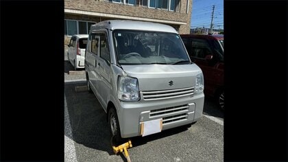 介護施設の車が別の車と衝突　車椅子の100歳女性が一時意識不明 　現場は信号機のない交差点　福岡