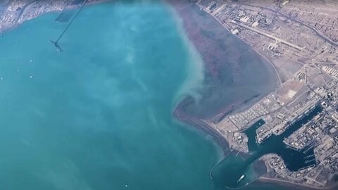 ホルムズ海峡の航行再開に向け船舶「登録制」協議か　イラン主導の航行管理案　CNN報道