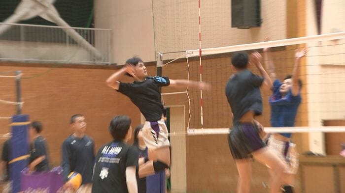 右のエース・菅原健選手