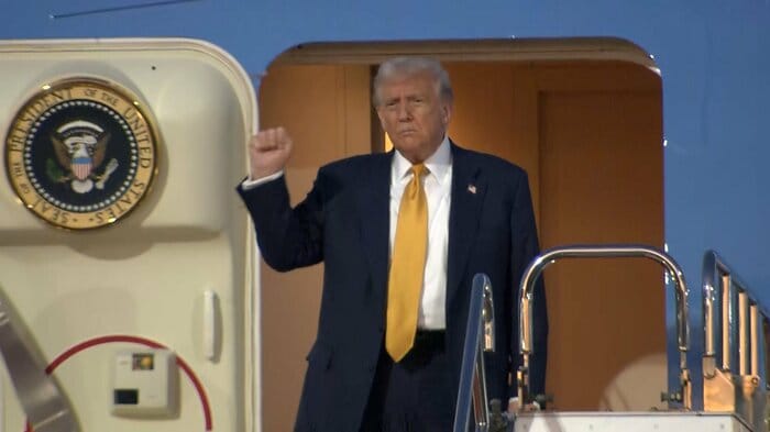 羽田空港に到着したトランプ大統領　2025年10月