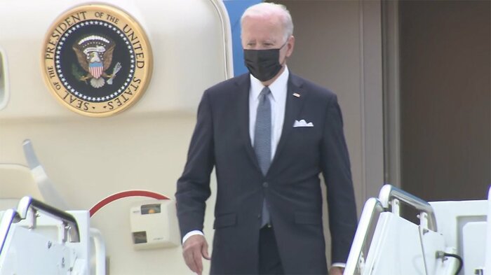 米軍横田基地に到着したバイデン大統領(22日)