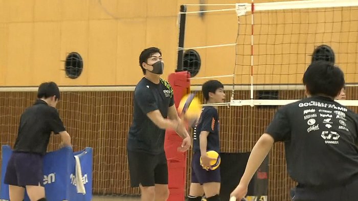 バレー清水選手 インハイ中止の後輩を激励 ~福井~