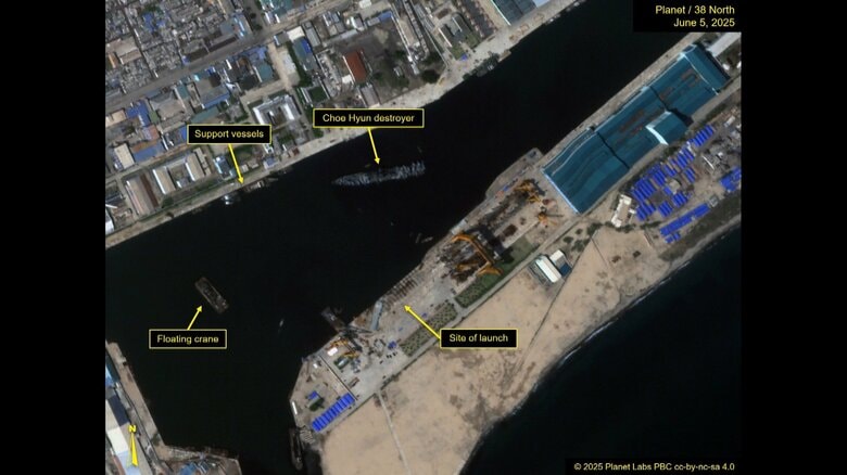 「進水式で横倒しの駆逐艦、進水に成功」北朝鮮メディアが伝える　今後は専門家による再検査と修理作業へ｜FNNプライムオンライン