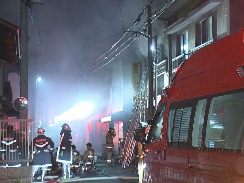 義父等と同居する家に放火か フィリピン国籍の33歳女を3度目の逮捕 同じ日にコンビニなど狙った強盗未遂容疑も｜FNNプライムオンライン