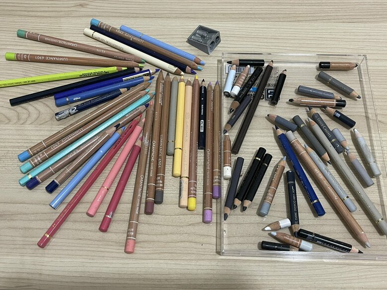 実際に使用した色鉛筆（提供：ARIAさん）