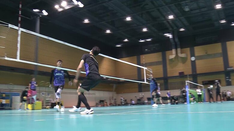 宮浦健人のスパイク練習（連続写真③）