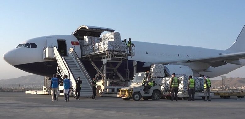 政変後UNHCRによる最初の空輸による救援物資が到着（2021年11月2日・カブール   提供：UNHCR）