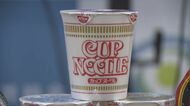 『カップヌードル』『どん兵衛』販売価格引き上げを小売店に強要か　独禁法「再販売価格の拘束」違反の疑い　日清食品に公取委が警告　