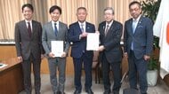 維新　ロボタクシーの規制見直しや「権限移譲型特区」創設など　規制改革を提言