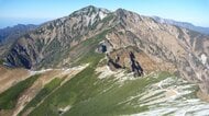 下山中に転倒 ドイツ国籍の32歳男性を県警ヘリで救助 左足首捻挫で軽傷の模様 北アルプス唐松岳で遭難