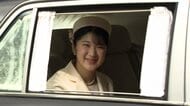 愛子さまが秋篠宮邸へ　クリーム色の装いで紀子さまにお祝いの挨拶