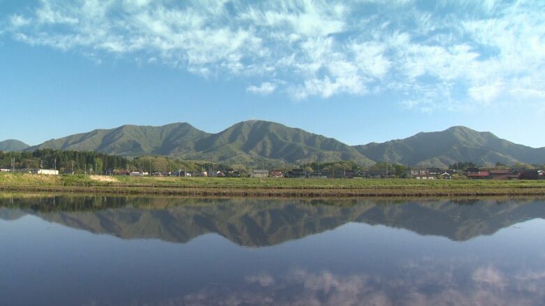 真庭市蒜山でこの時期限定の風景「逆さ蒜山三座」　田んぼが鏡のように…日の出から２時間が見ごろ【岡山】｜FNNプライムオンライン