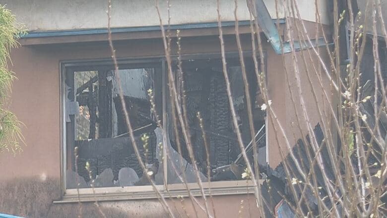 「住宅からものすごい煙が…」焼け跡から2人の遺体　70代と40代の母娘か　世帯主は高齢者施設に入所中｜FNNプライムオンライン